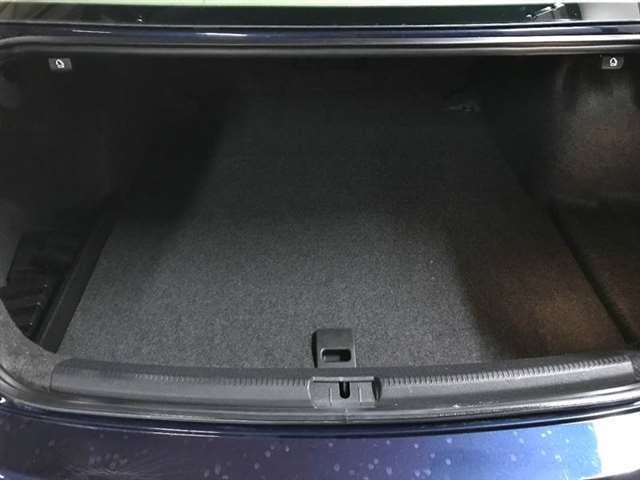 2012 Volkswagen Passat SEL 4dr Sedan 6A w/ Premium Package